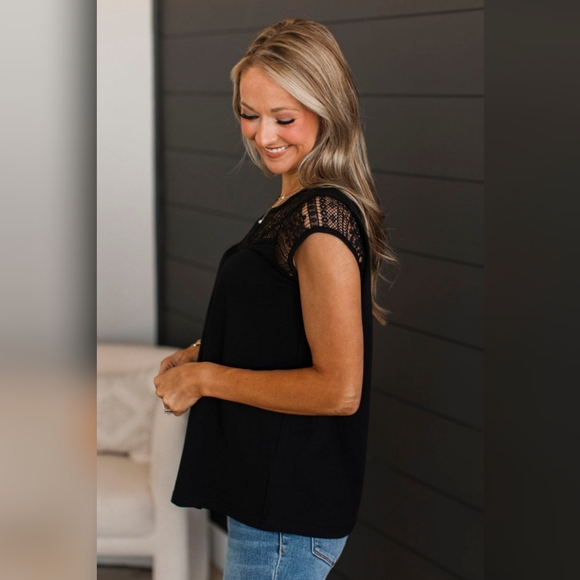 Searching For Truth Cap Sleeve Top - Picture 2 of 10